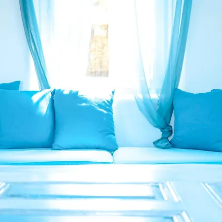 Casa De Blue Villa *